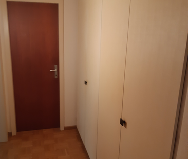 geräumige 2.5 Zimmer-Wohnung in zentraler Lage - Photo 5