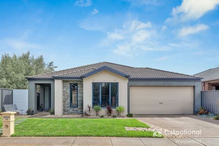 14 Buffalo Crescent, 3024, Manor Lakes Vic - Photo 4