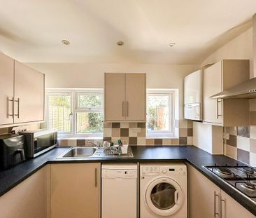 1 bedroom in a house share to rent - Photo 4