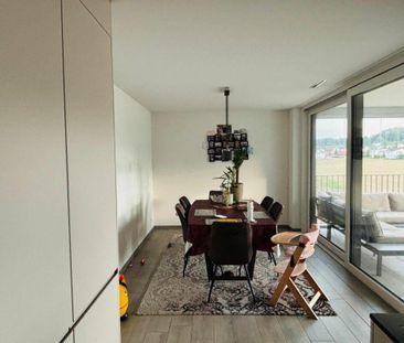 Grosszügige 4.5-Zimmer-Wohnung mit wunderbarem Balkon - Foto 2