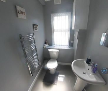 1 bedroom in a house share to rent - Photo 6