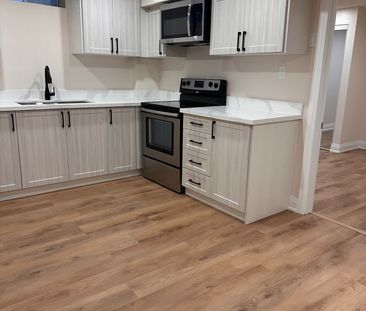 For Lease - 7362 Aspen Avenue, Mississauga, Ontario - Photo 4