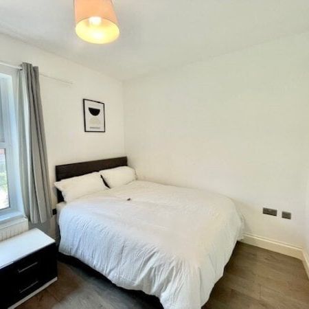 Tunnard Street, Boston, Property for rent - Photo 1