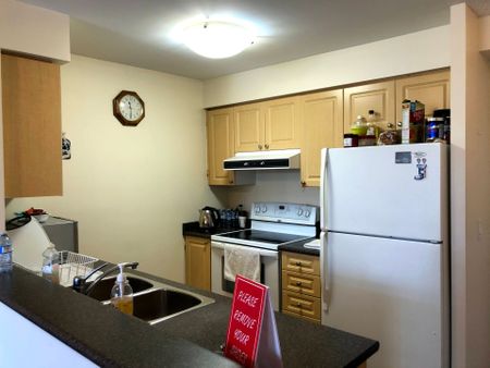 For Lease - 3650 Kingston Road Unit# 415, Toronto, Ontario - Photo 2