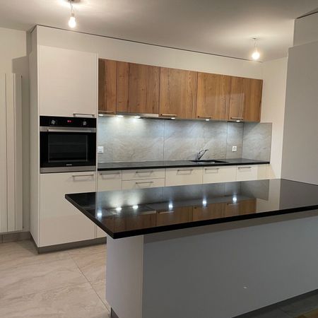 A completely renovated apartment for rent in Romont. - Foto 3