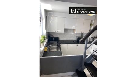 2-bedroom house for rent in South City Centre, Dublin - Photo 5