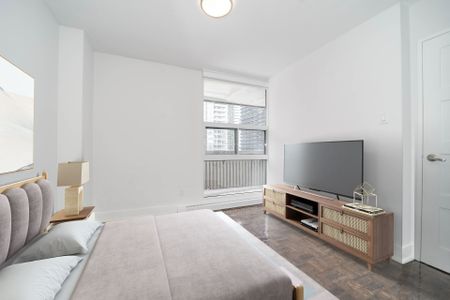 For Lease - 33 Isabella Street Unit# 2412, Toronto, Ontario - Photo 4