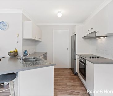 2/47 Greenvale Rd, Green Point, NSW 2251 - Photo 1