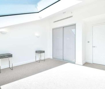 Hoover Building, UB6 - Photo 2