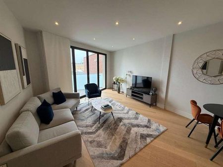 Finchley Road, London, NW11 - Photo 2