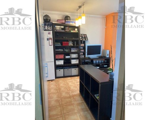 Apartament cpchet pe strada Alverna - Fotografie 1