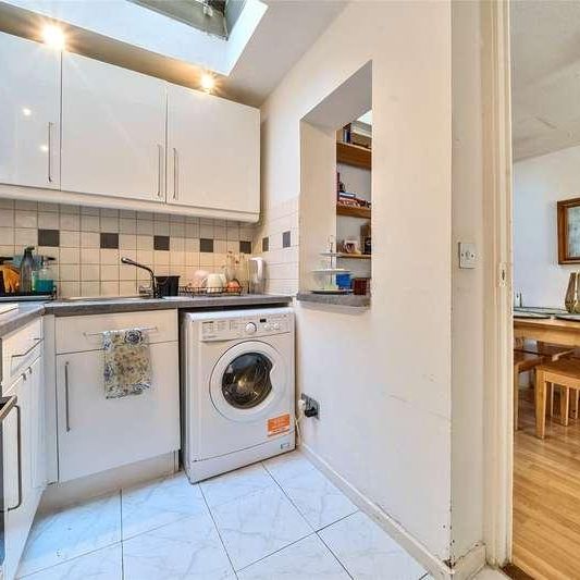 Kennet Close, London, SW11 - Photo 1