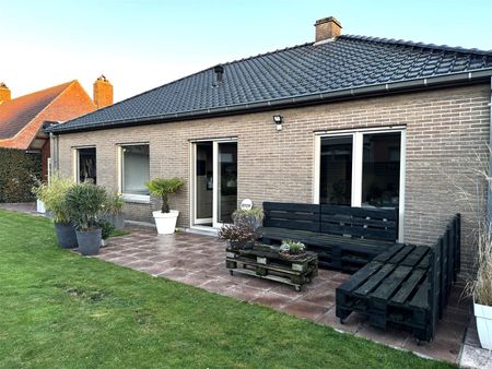 Aleenstaande, gelijkvloerse woning met 3 slaapkamers - Foto 3