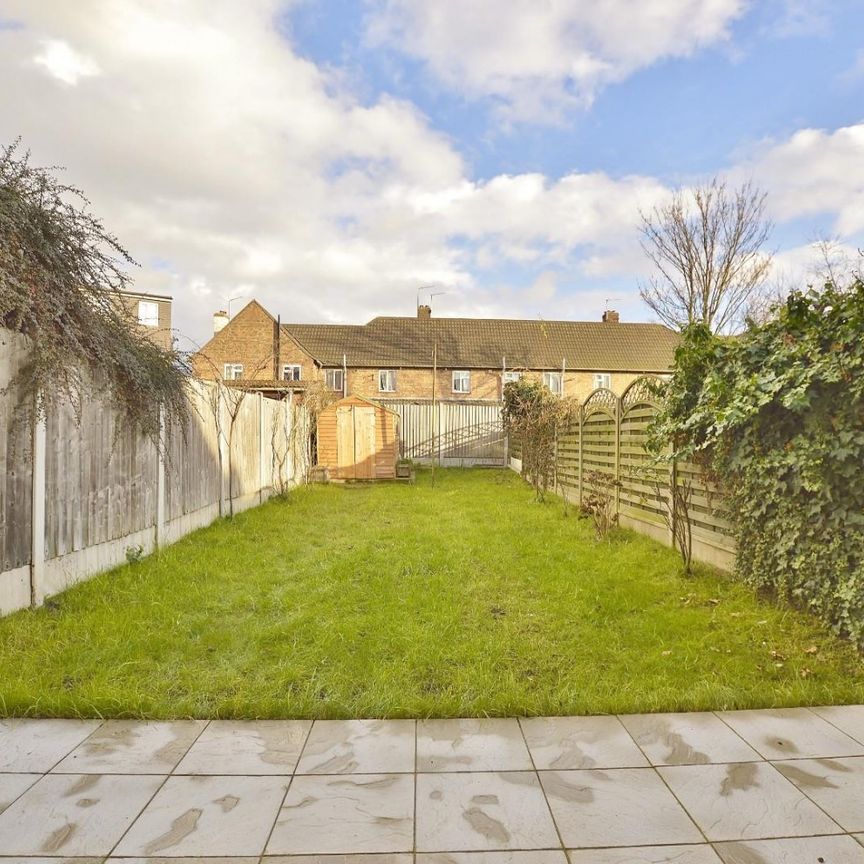 Cumberland Road, Plaistow, E13 8LS - Photo 1