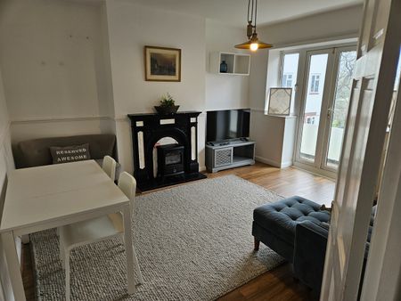 2 Bed Flat, The Woodlands, SE19 - Photo 3