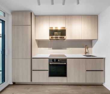 For Lease - 120 Broadway Avenue, Toronto, Ontario - Photo 2