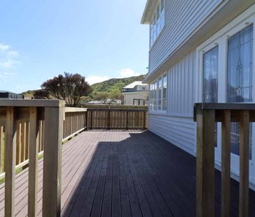 Naenae Living - Photo 1