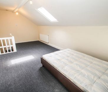 2 bedroom terraced house to rent - Photo 6