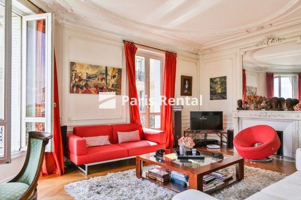 Tout savoir sur cet appartement dans le quartier Gros Caillou, à Paris 7ème - Photo 1