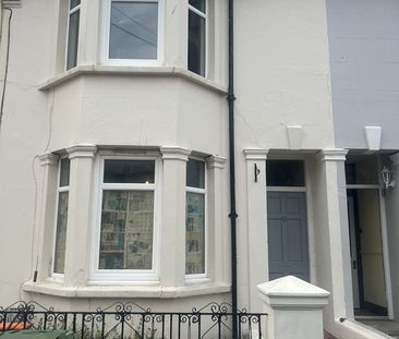 3 Bed Terraced House, Wordsworth St, BN3 - Photo 3