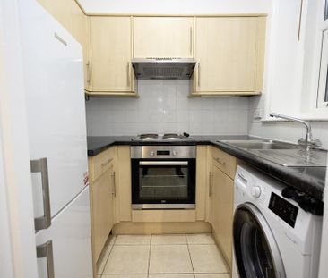 Studio to rent - Photo 3