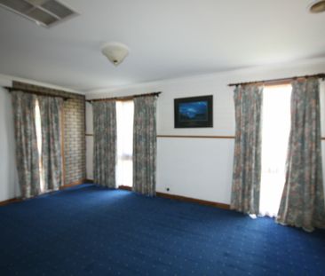 3 BEDROOM FAMILY HOME IN HAMPTON PARK - Photo 1