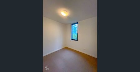 Spacious Split-Level 2-Bedroom Apartment with Private Courtyard in Prime Inner South !CONFIRM THE LEASE TERM IN ADVANCE! - Photo 5