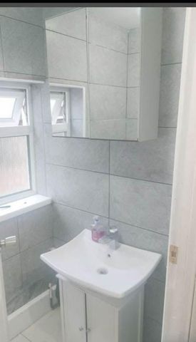 Room in a Shared House, Church Road, CR0 - Photo 5