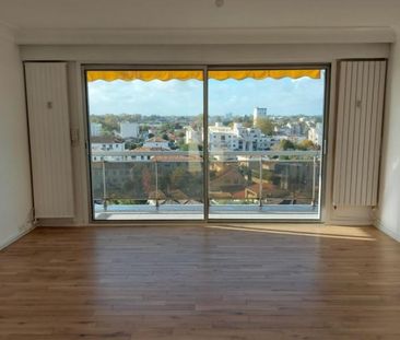 Location Appartement 4 pièces 127m² BORDEAUX 33200 - Photo 6