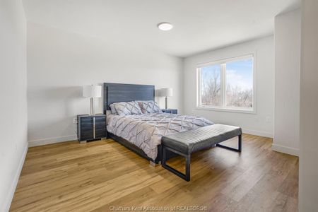 For Lease - 64 MAGNOLIA Lane, Chatham, Ontario - Photo 2