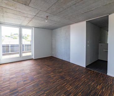 Wohnung Dachgeschoss mit 3.5 Zimmern - Photo 3