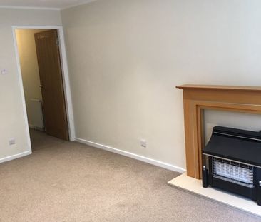 2 Bed Flat, Low Lane, LS18 - Photo 2