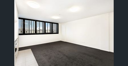 Cosmopolitan Living - Photo 3