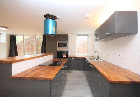 2 bedroom apartment to rent - Photo 5