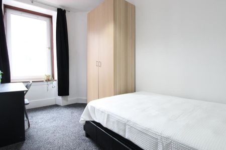 Urquhart Road, First Floor Left, AB24 - Photo 3