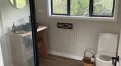 Newly renovated, Spacious 1 bedroom Retreat - Photo 5