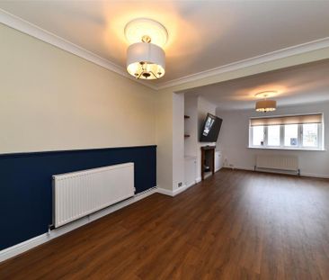 3 bedroom semi-detached house to rent - Photo 4