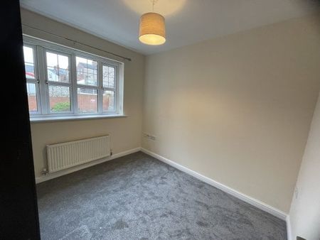 Limestone Rise, Mansfield, NG19 - Photo 2