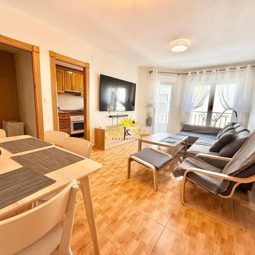 APARTMENT WITH 3 BEDROOMS AND PRIVATE GARAGE IN TORREVIEJA - Photo 1