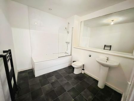 City Gate, 3 Blantyre Street, Manchester - Photo 3