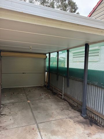 1/3 Norfolk Avenue - Photo 5