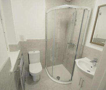 2 bedroom semi-detached bungalow to rent - Photo 4