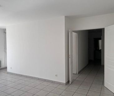 Location Appartement 3 pièces 67m² BRIGNOLES 83170 - Photo 6