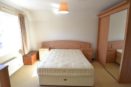 2 Bedroom Apartment Available Arranging tenancy - Photo 4