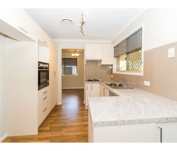 GREAT LOCATION CLOSE TO M1, HOME WORLD AND SCHOOLS - Photo 4