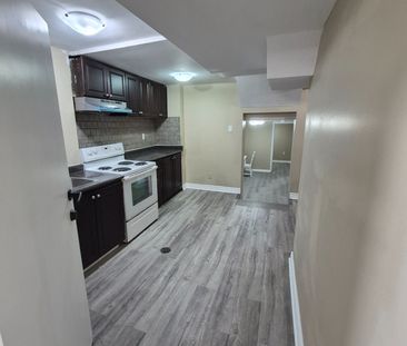 For Lease - 3 Plumbrook Crescent Unit# Lower, Toronto, Ontario - Photo 5