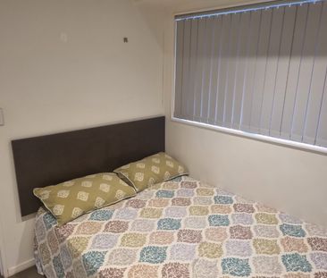 Tidy CBD Volt Apartment - Photo 1