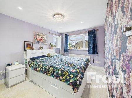 Mansel Close, Slough, Berkshire,SL2 - Photo 3