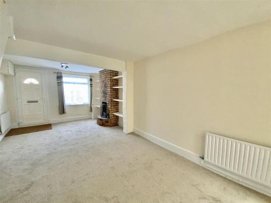 2 bedroom terraced house to rent - Photo 1