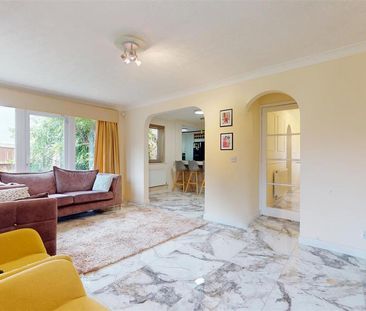 4 bedroom detached house to rent - Photo 3